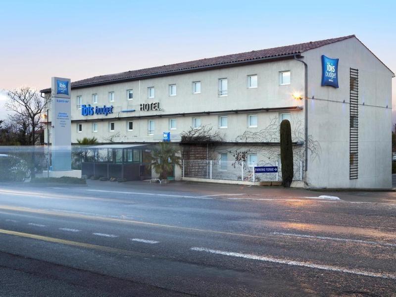Ibis Budget Carcassonne La Cite Exterior foto